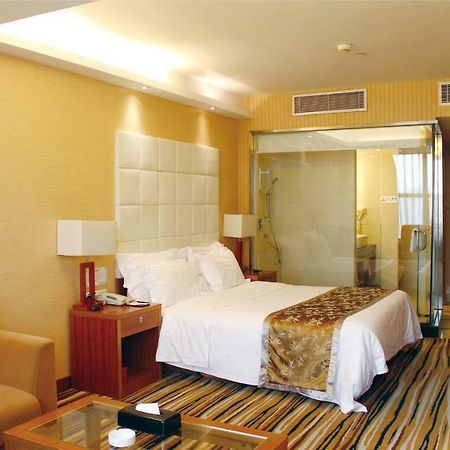 Shenzhen Luohu Railway Station Hotel - Commercial Building Екстер'єр фото