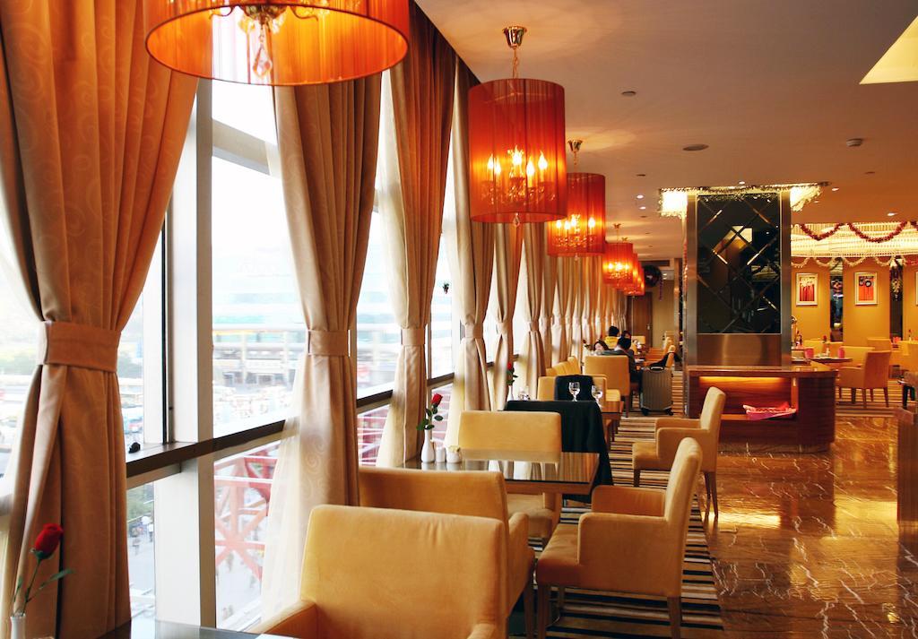 Shenzhen Luohu Railway Station Hotel - Commercial Building Екстер'єр фото