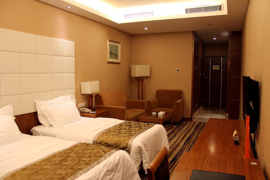 Shenzhen Luohu Railway Station Hotel - Commercial Building Номер фото