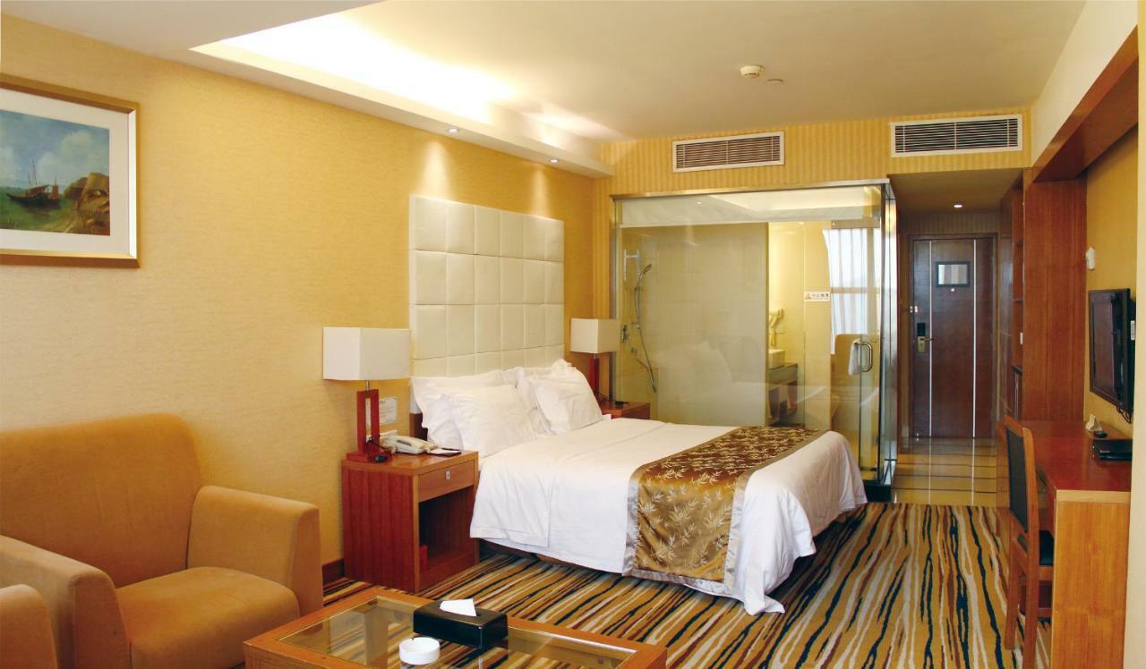 Shenzhen Luohu Railway Station Hotel - Commercial Building Екстер'єр фото